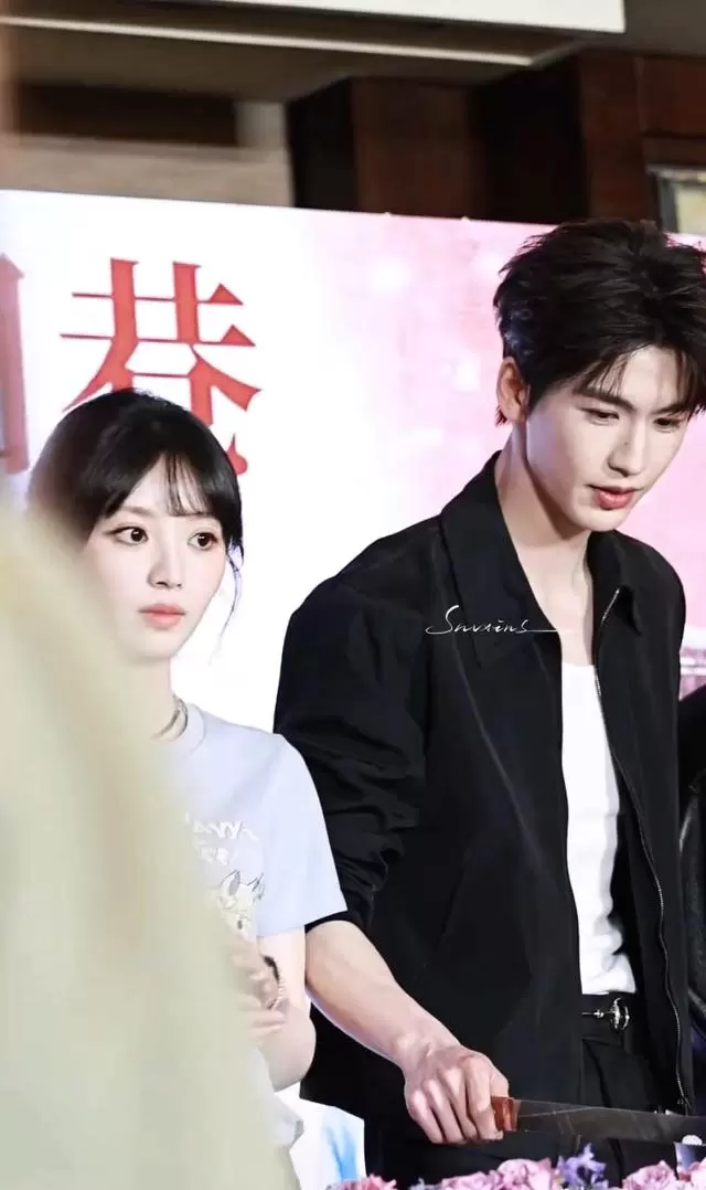 张凌赫古装贵公子形象固化,观众自发构建CP逻辑成现象 情报图 张凌赫古装贵公子形象固化,观众自发构建CP逻辑成现象 情报图